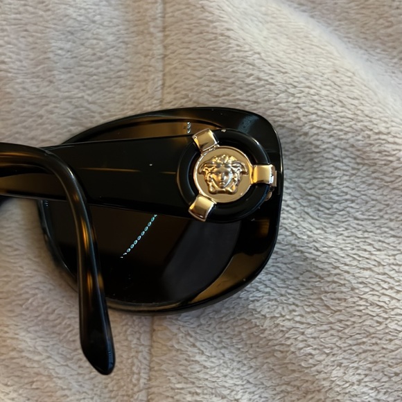 Versace Sunglasses - Authentic! - Picture 3 of 4
